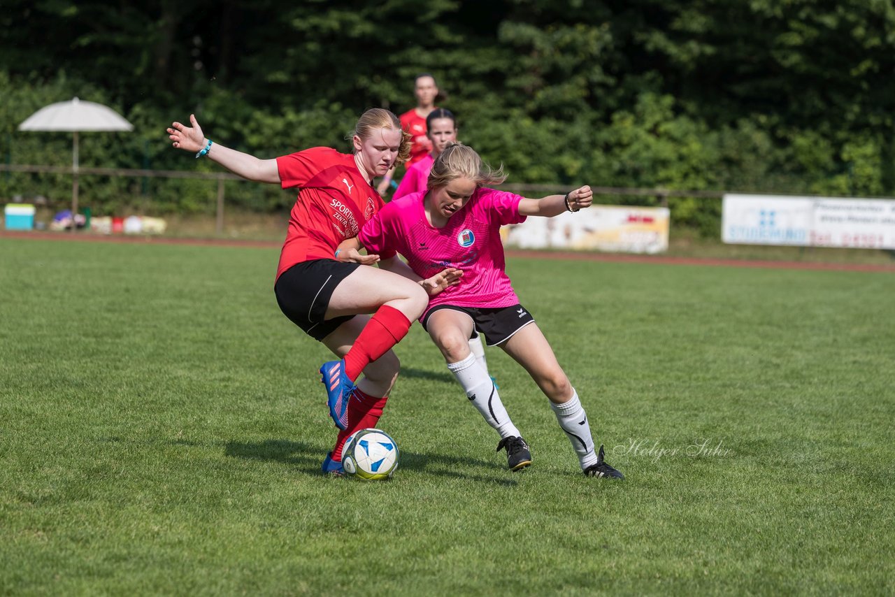 Bild 77 - Loewinnen Cup